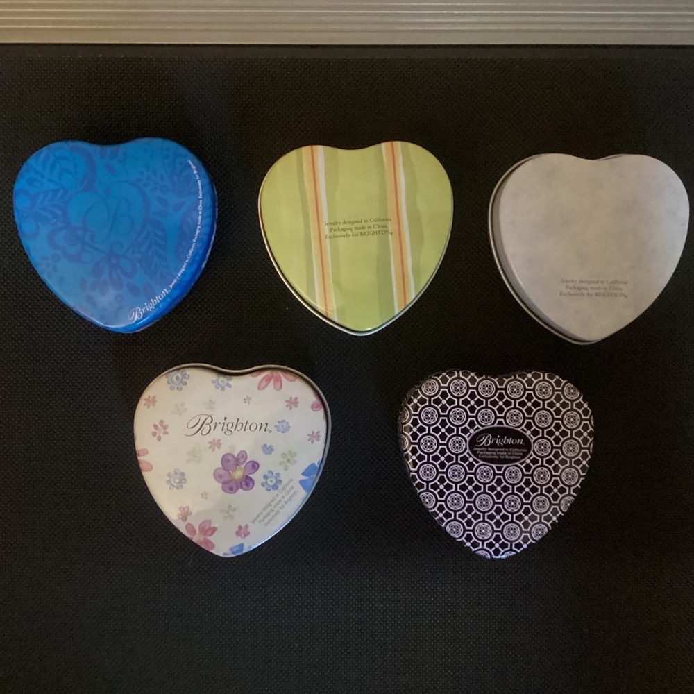 Brighton Floral Heart and Black/White Shaped Lidded Tin Trinket Box 💕💜💙 - Picture 3 of 8